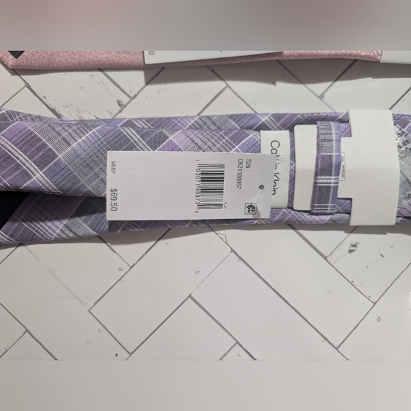 (Bundle Of 5 Ties)Calvin Klein Blue , Lavender and Pink Silk Ties Collection - Picture 3 of 7